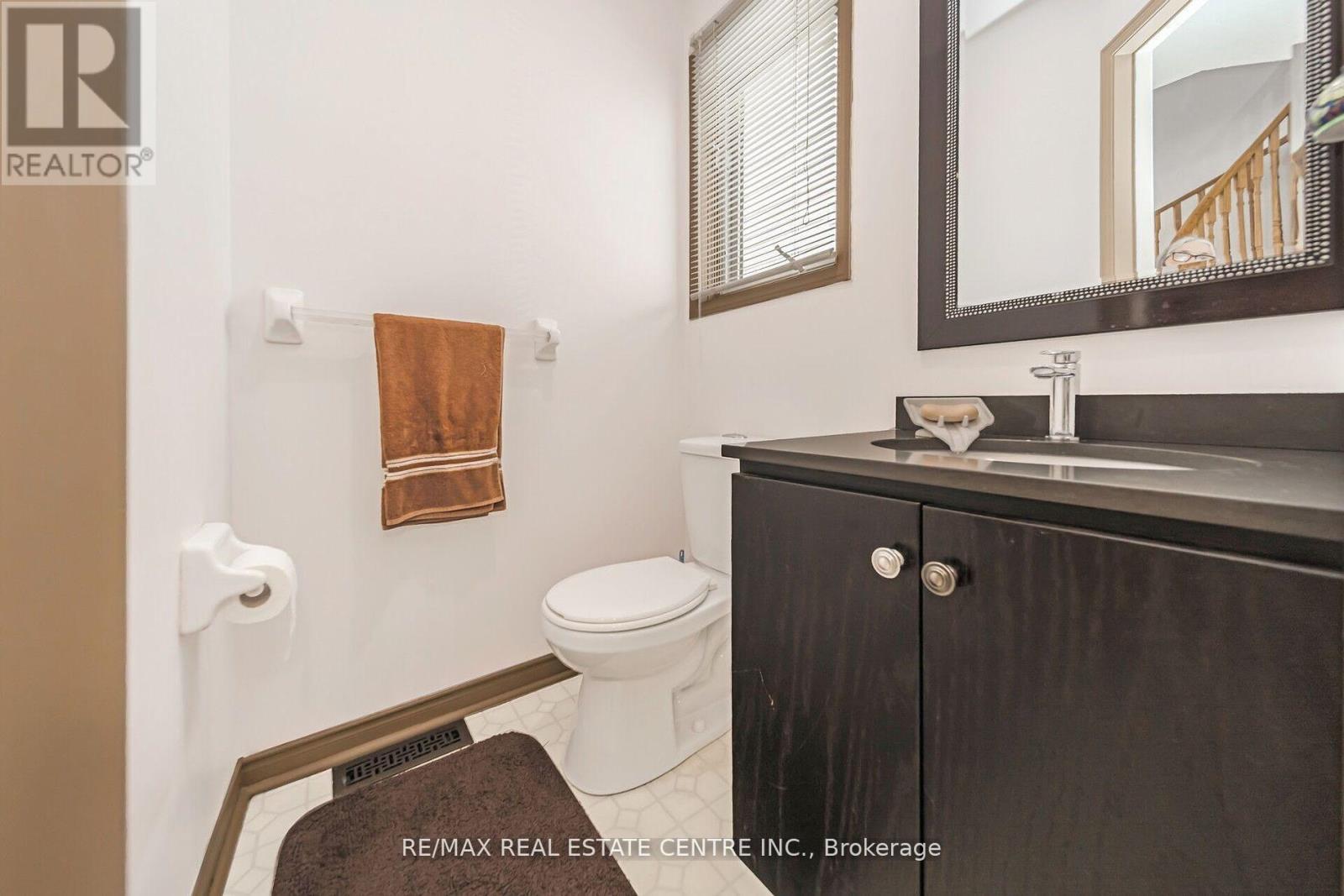 48 Yellow Brick Road, Brampton, Ontario  L6V 4L1 - Photo 19 - W12144711