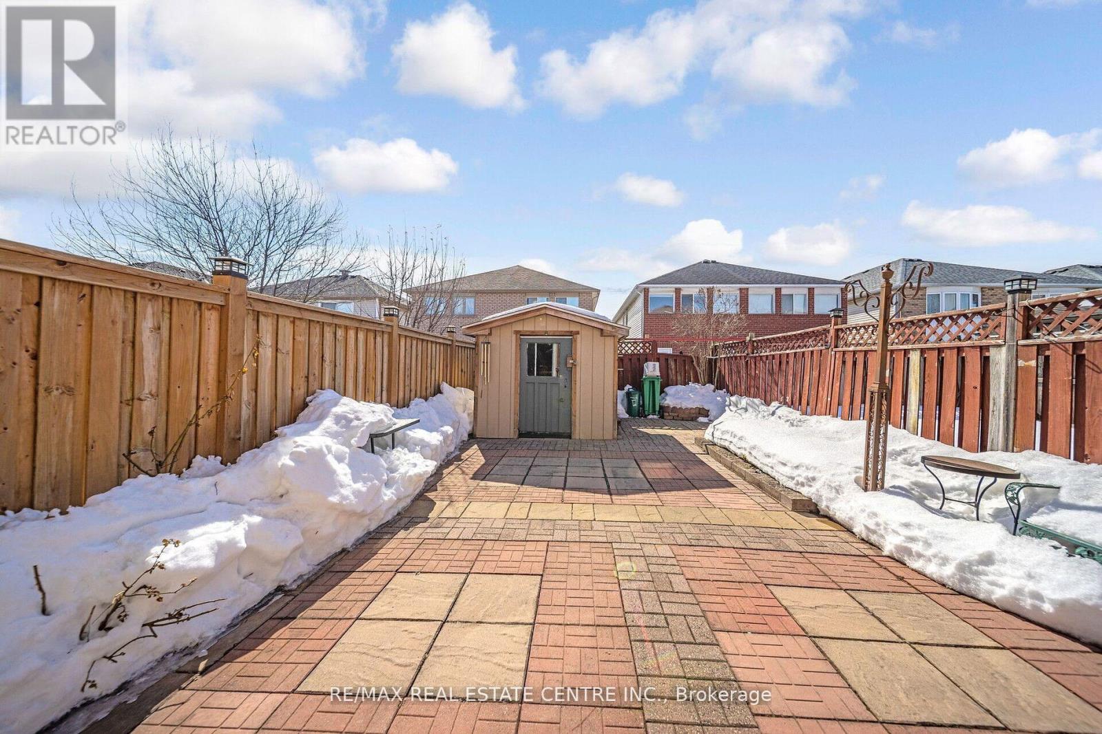48 Yellow Brick Road, Brampton, Ontario  L6V 4L1 - Photo 39 - W12144711
