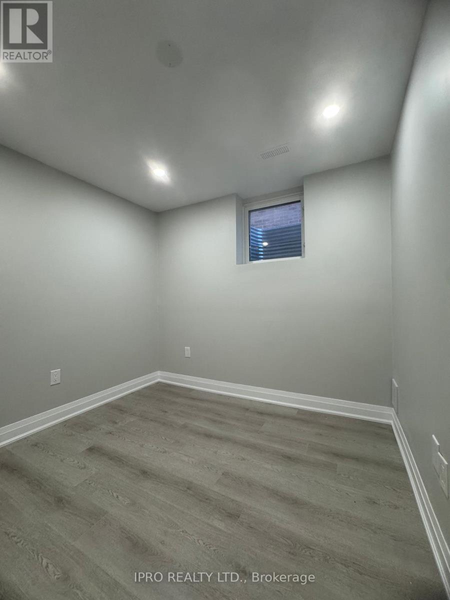 Basement - 4468 Ashley Avenue, Mississauga, Ontario  L5R 2A2 - Photo 9 - W12144719