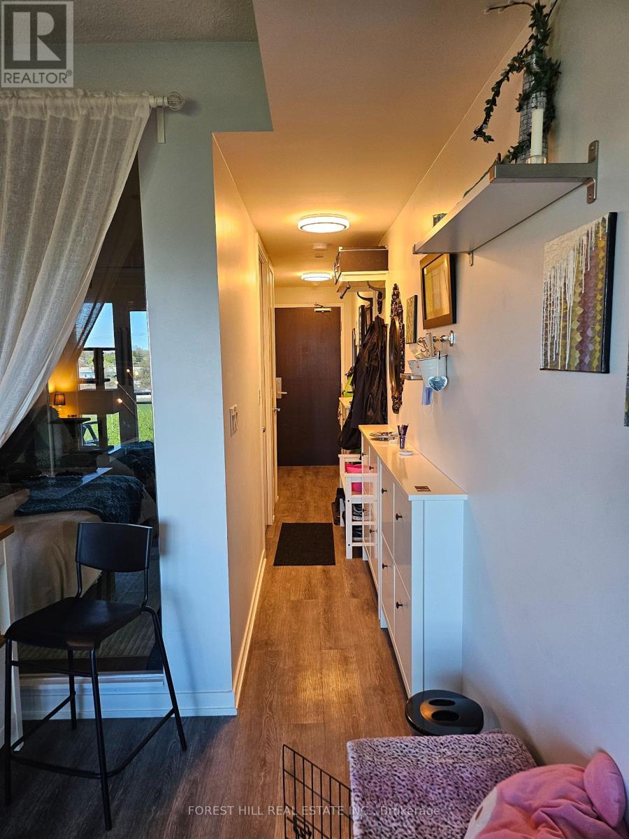 623 - 165 Legion Road N, Toronto, Ontario  M8Y 0B3 - Photo 3 - W12144721