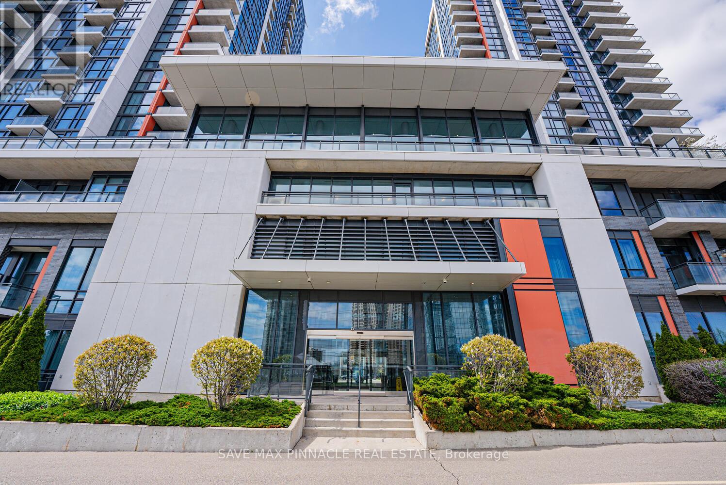 509 - 75 Eglinton Avenue W, Mississauga, Ontario  L5R 0E5 - Photo 2 - W12144810