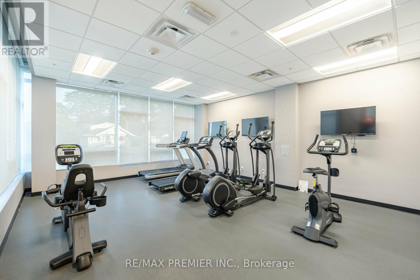 413 - 457 Plains Road E, Burlington, Ontario  L7T 2E2 - Photo 15 - W12144811