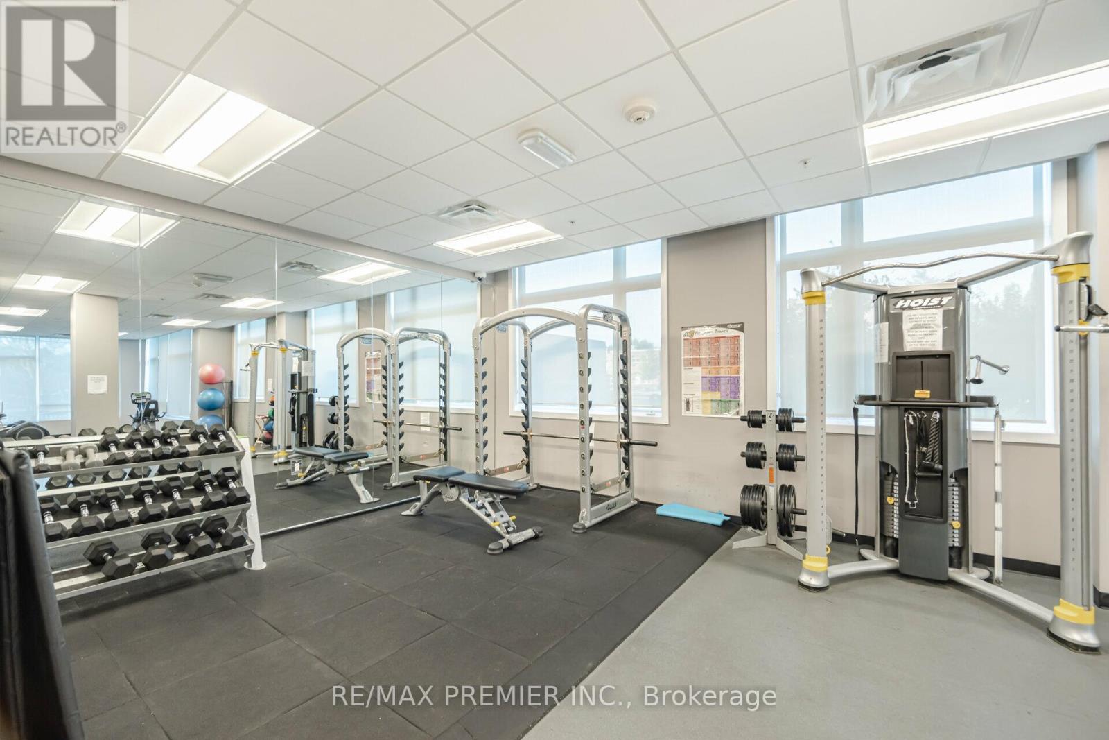 413 - 457 Plains Road E, Burlington, Ontario  L7T 2E2 - Photo 16 - W12144811