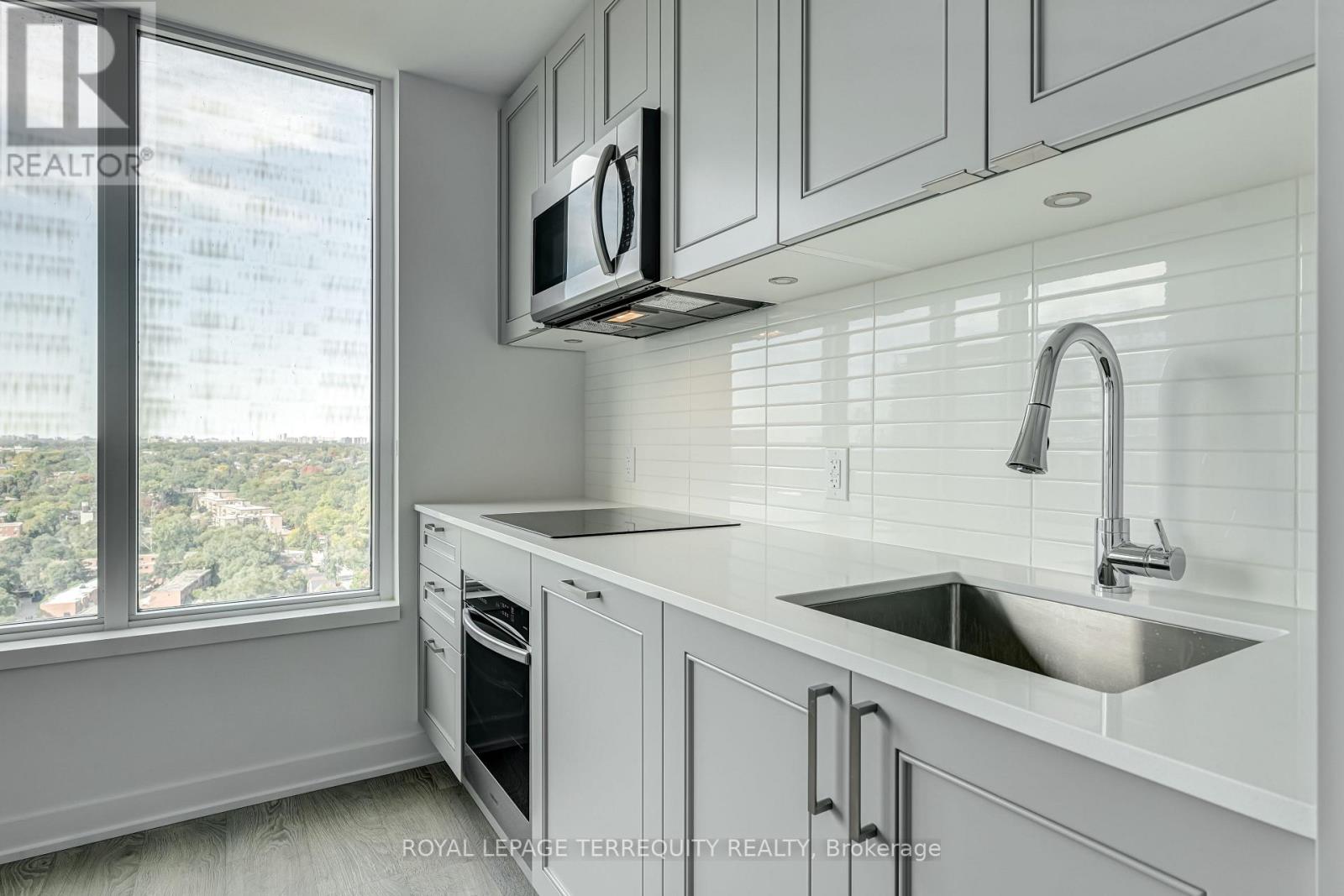 2716 - 1926 Lake Shore Boulevard W, Toronto, Ontario  M6S 1A1 - Photo 11 - W12144814