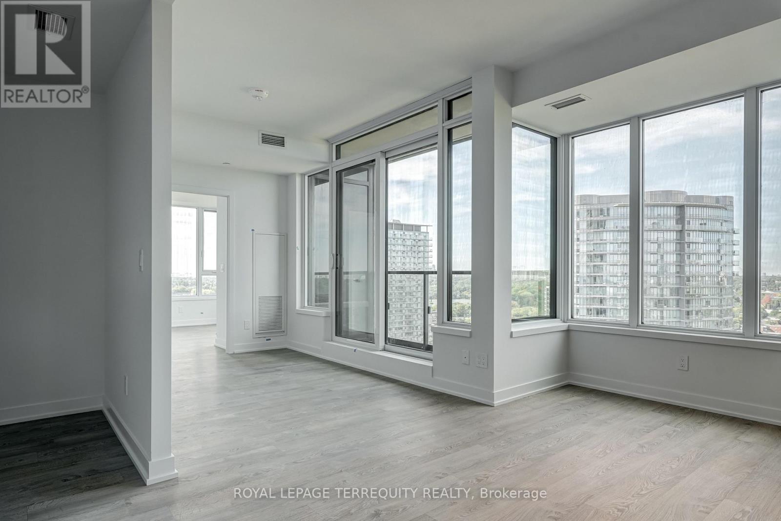 2716 - 1926 Lake Shore Boulevard W, Toronto, Ontario  M6S 1A1 - Photo 4 - W12144814
