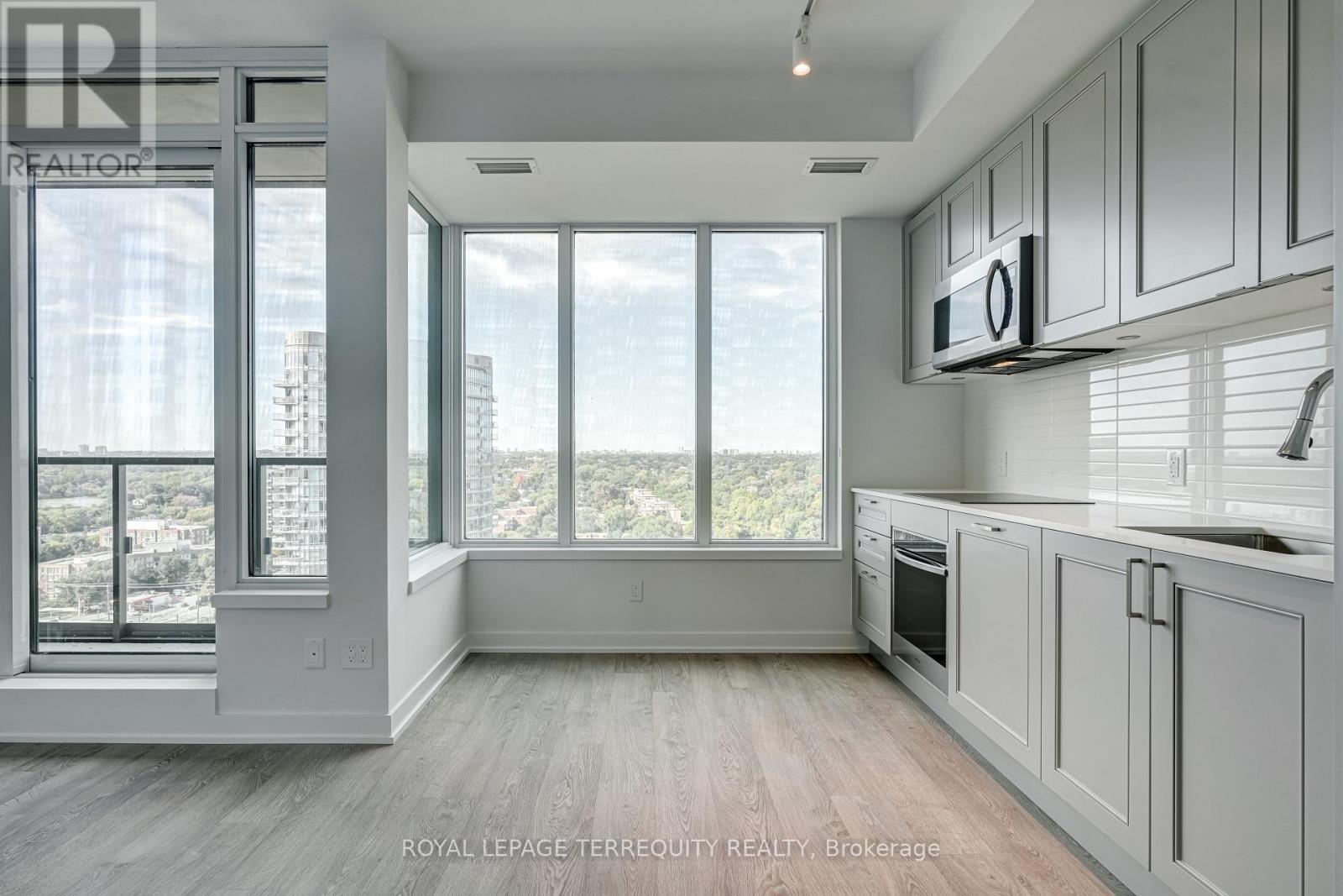 2716 - 1926 Lake Shore Boulevard W, Toronto, Ontario  M6S 1A1 - Photo 8 - W12144814