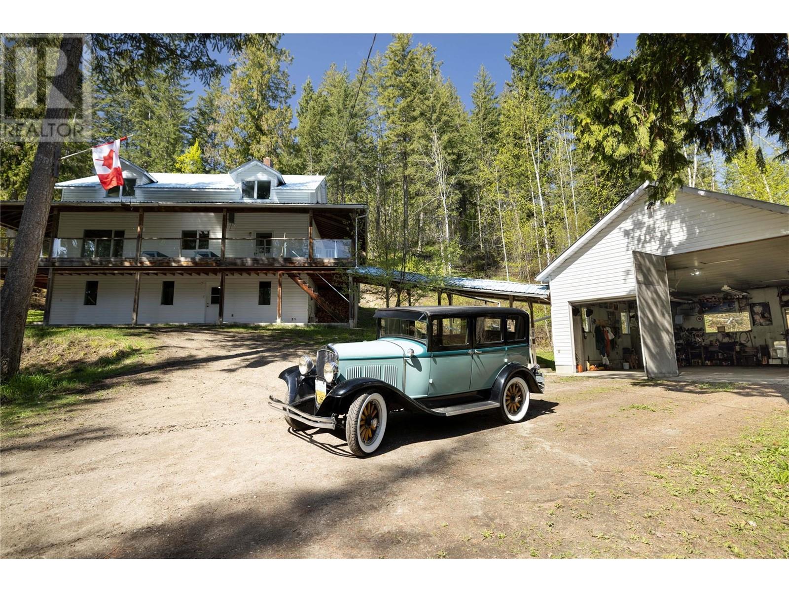 394 Gunter-Ellison Road, Enderby, British Columbia
