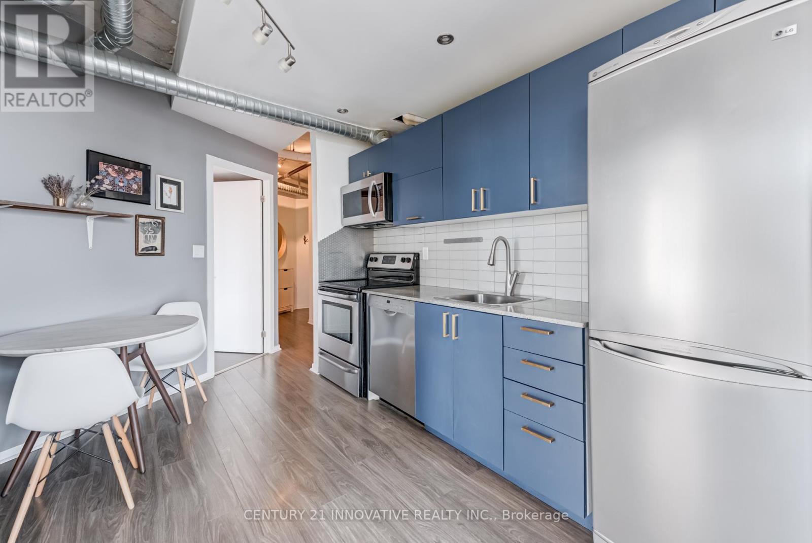 1916 - 150 Sudbury Street, Toronto, Ontario  M6J 3S8 - Photo 5 - C12144789