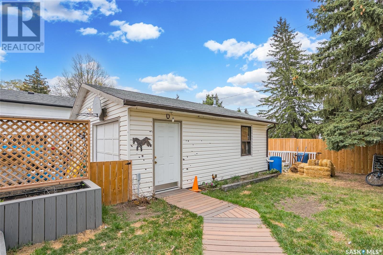 122 James Street, Langham, Saskatchewan  S0K 2L0 - Photo 28 - SK005562