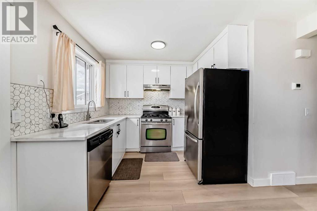 Property at 114 Martinbrook Road NE image 5
