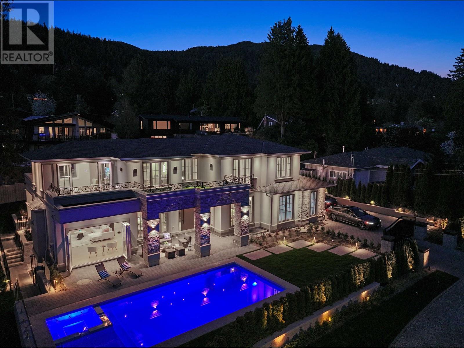 4141 Burkehill Road, West Vancouver, British Columbia  V7V 3M6 - Photo 2 - R3001894