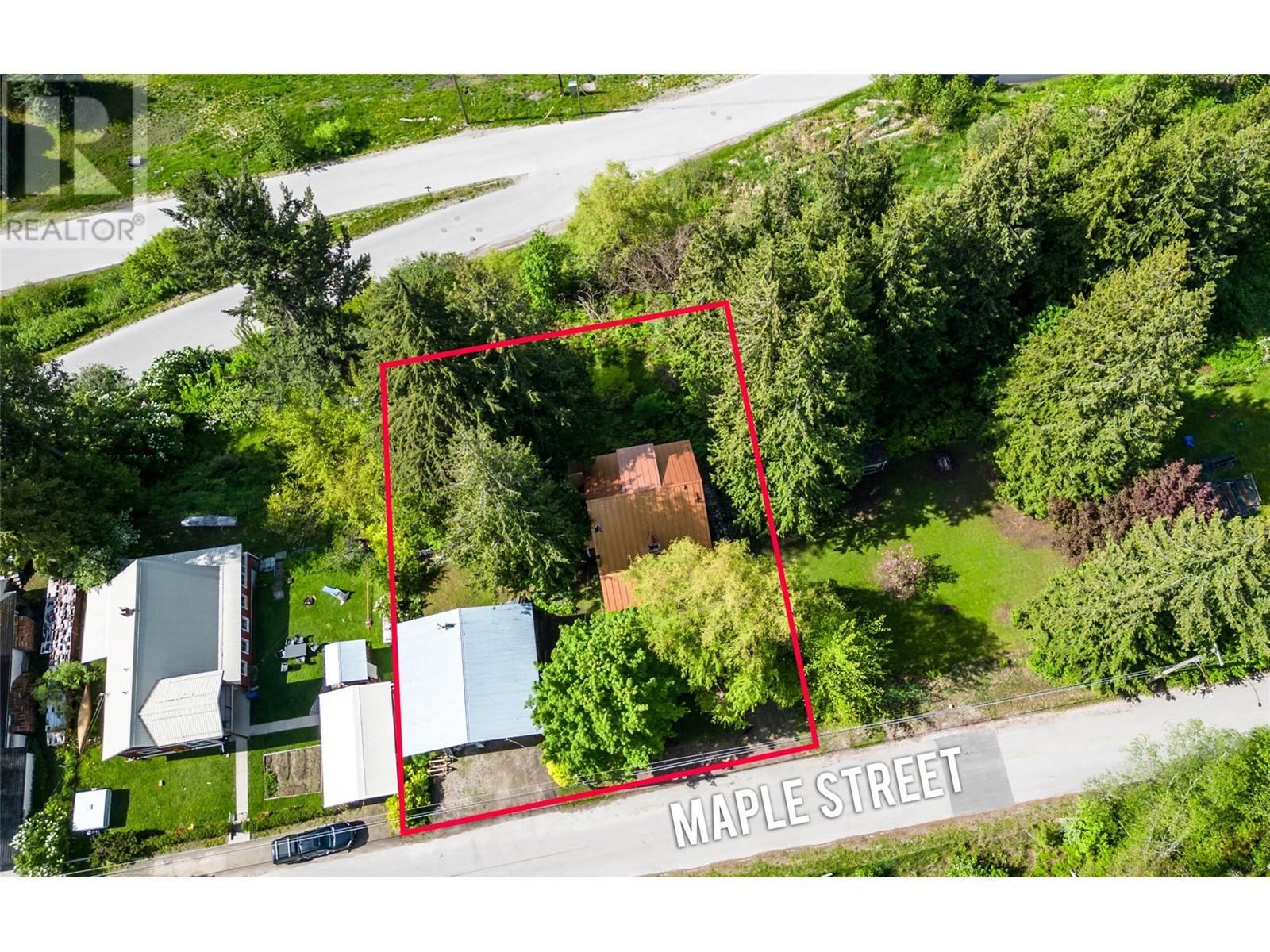 Property at 129 Maple Street image 2