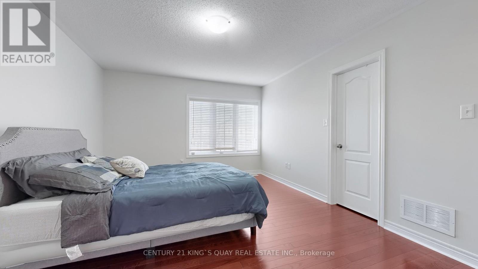 22 Maybreeze Road, Markham, Ontario  L6E 1K7 - Photo 28 - N12143793