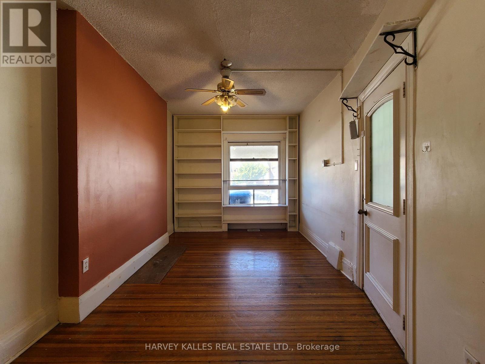 1041 Ossington Avenue, Toronto, Ontario  M6G 3V9 - Photo 9 - W12078893