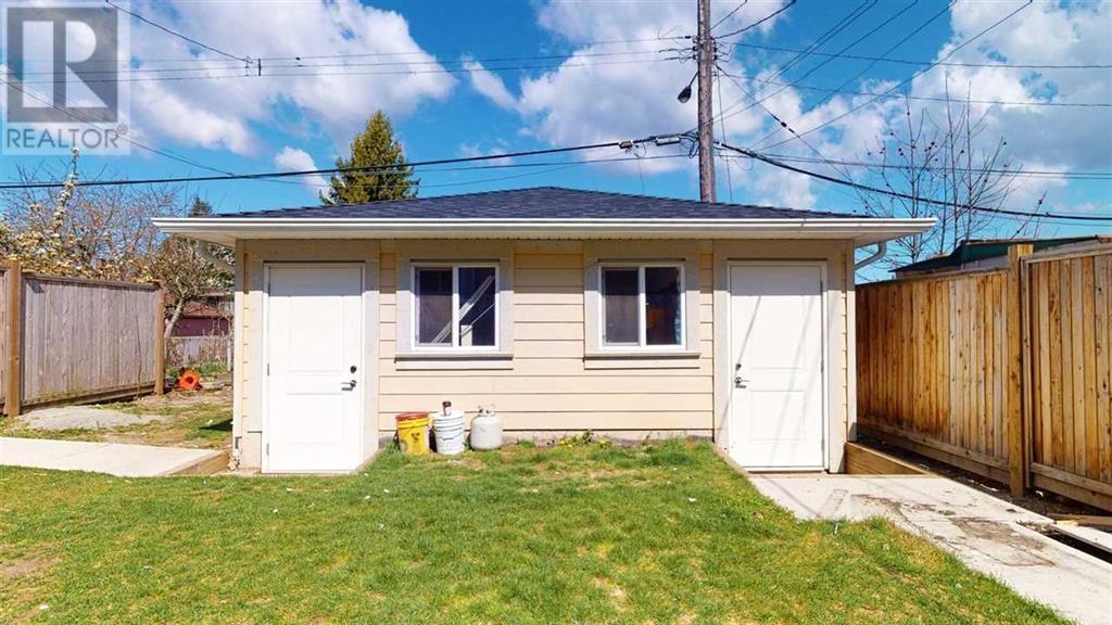 Property at 2681 E 41ST AVENUE image 5