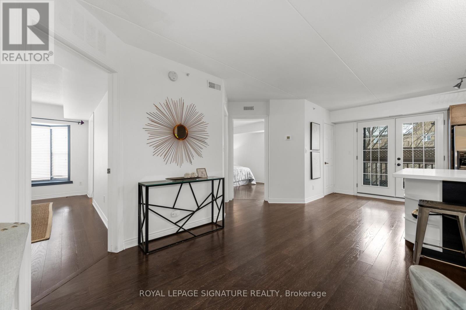 311 - 4005 Kilmer Drive, Burlington, Ontario  L7M 4M2 - Photo 4 - W11962594