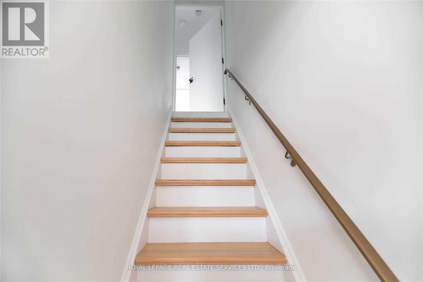 1010 Caledonia Road, Toronto (Yorkdale-Glen Park), Ontario  M6B 3Z1 - Photo 31 - W12144750