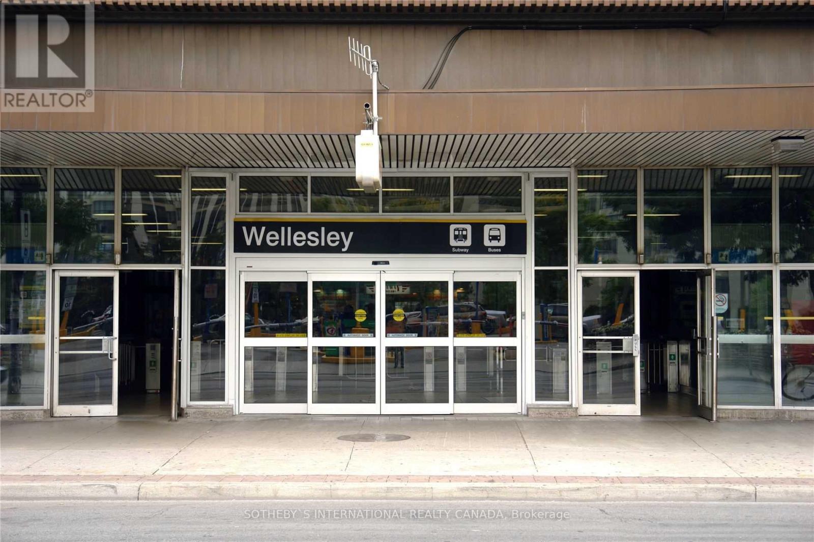 Property at 507 - 8 WELLESLEY STREET E image 2