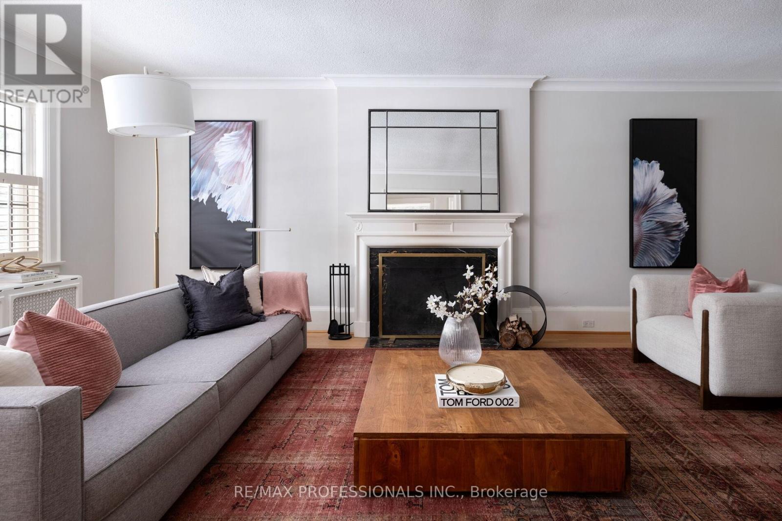 Property at 107 THE KINGSWAY image 5