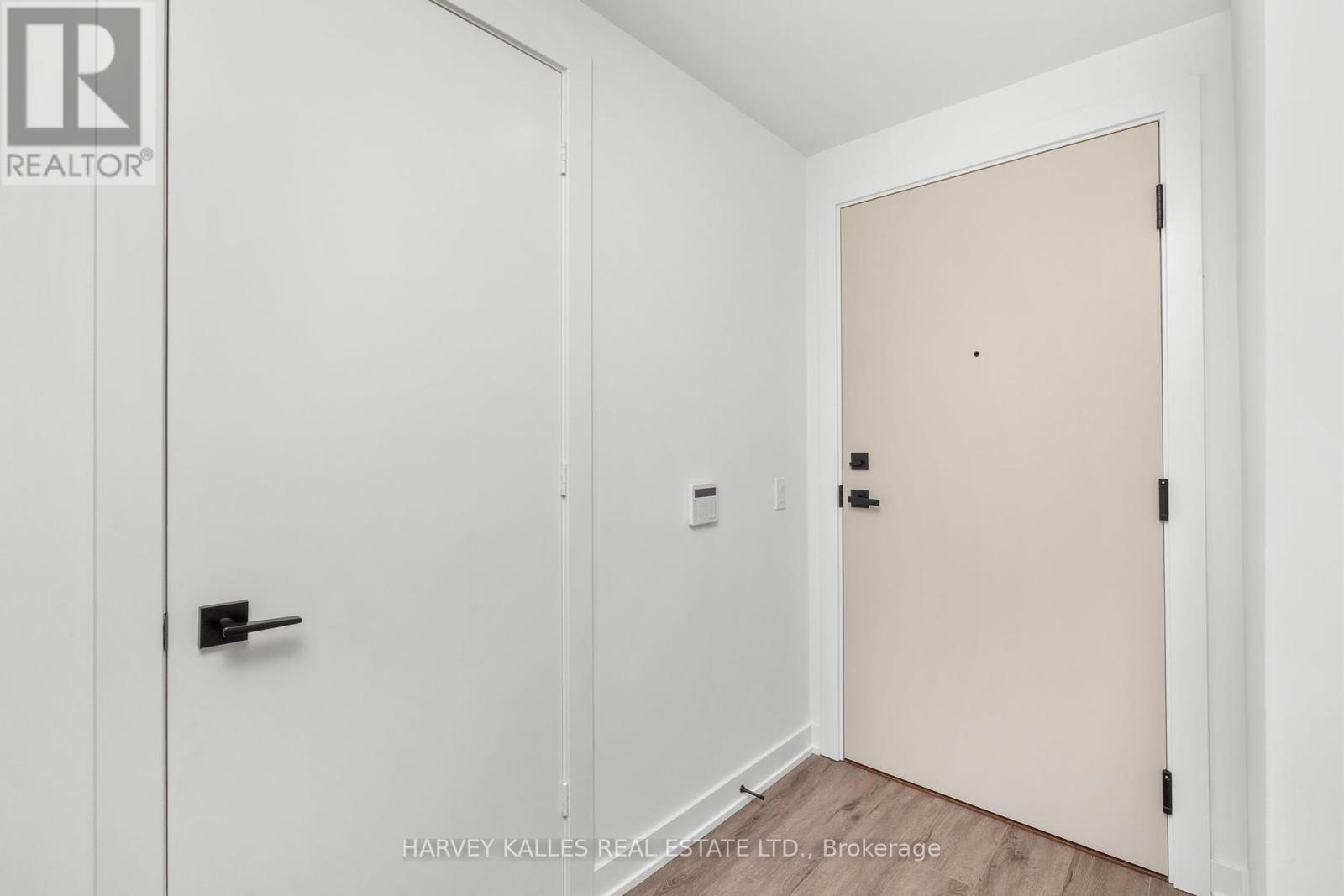 4205 - 327 King Street W, Toronto, Ontario  M5V 0W7 - Photo 25 - C12024295