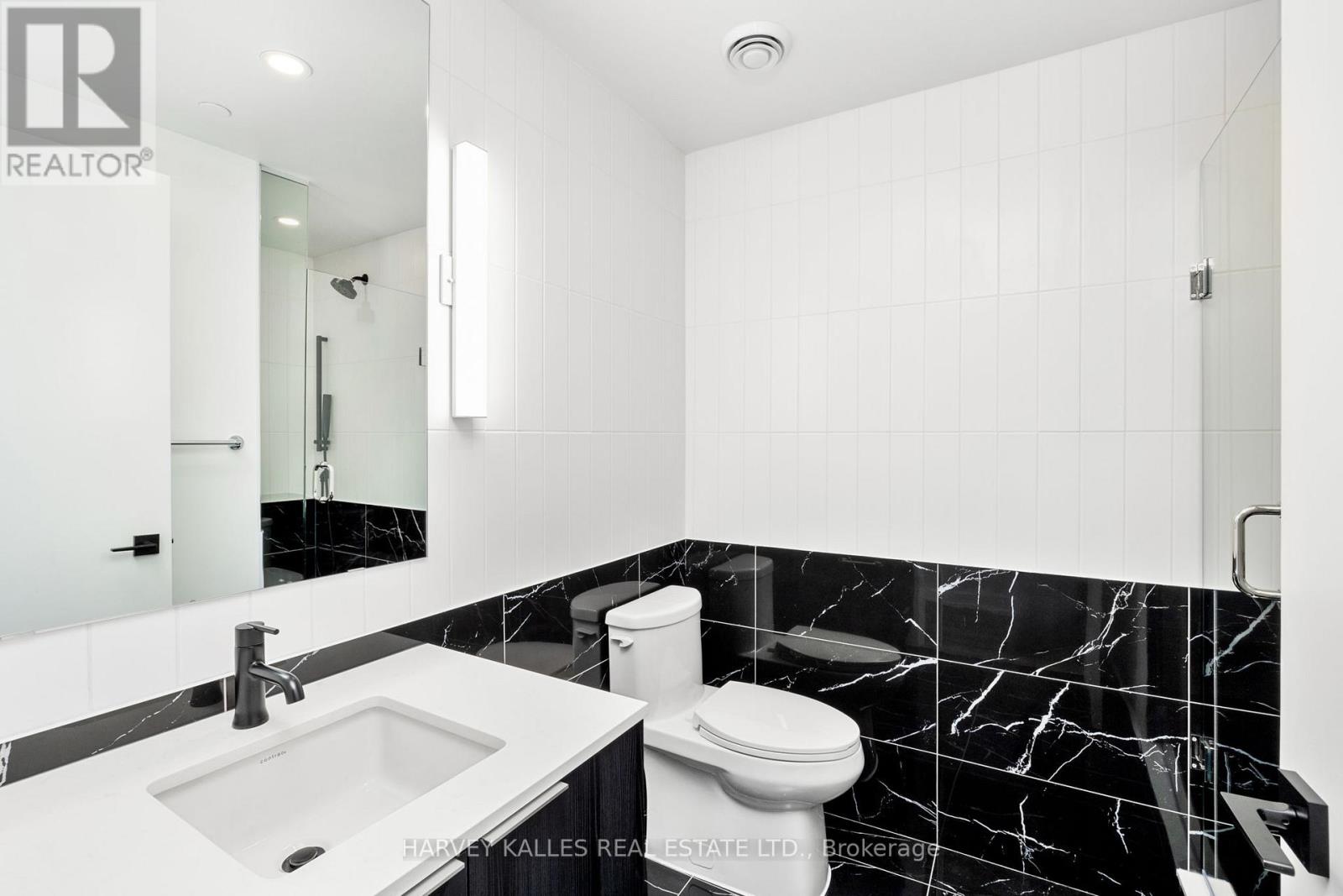 4205 - 327 King Street W, Toronto, Ontario  M5V 0W7 - Photo 16 - C12024295