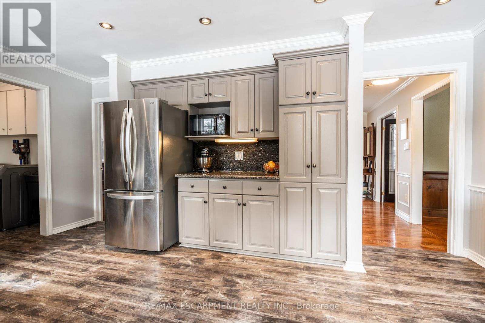 1 Acredale Drive, Hamilton (Carlisle), Ontario  L0R 1H2 - Photo 16 - X12002695