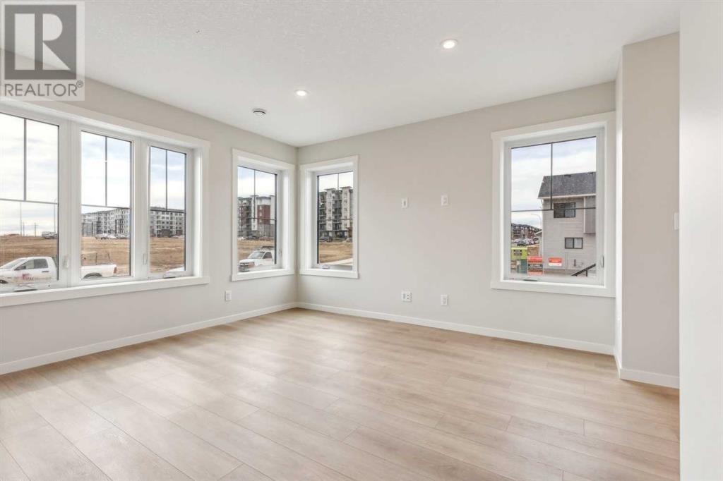 215, 40 Livingston Parade Ne, Calgary, Alberta  T4B 3P6 - Photo 5 - A2210207
