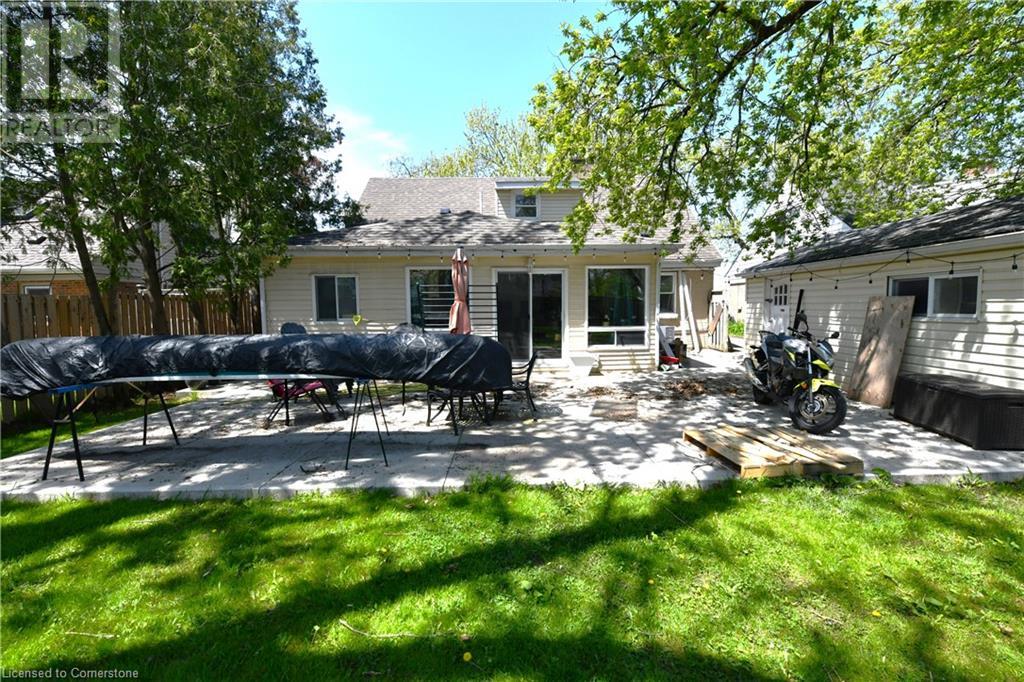 2070 Churchill Avenue, Burlington, Ontario  L7R 3T7 - Photo 8 - 40727733