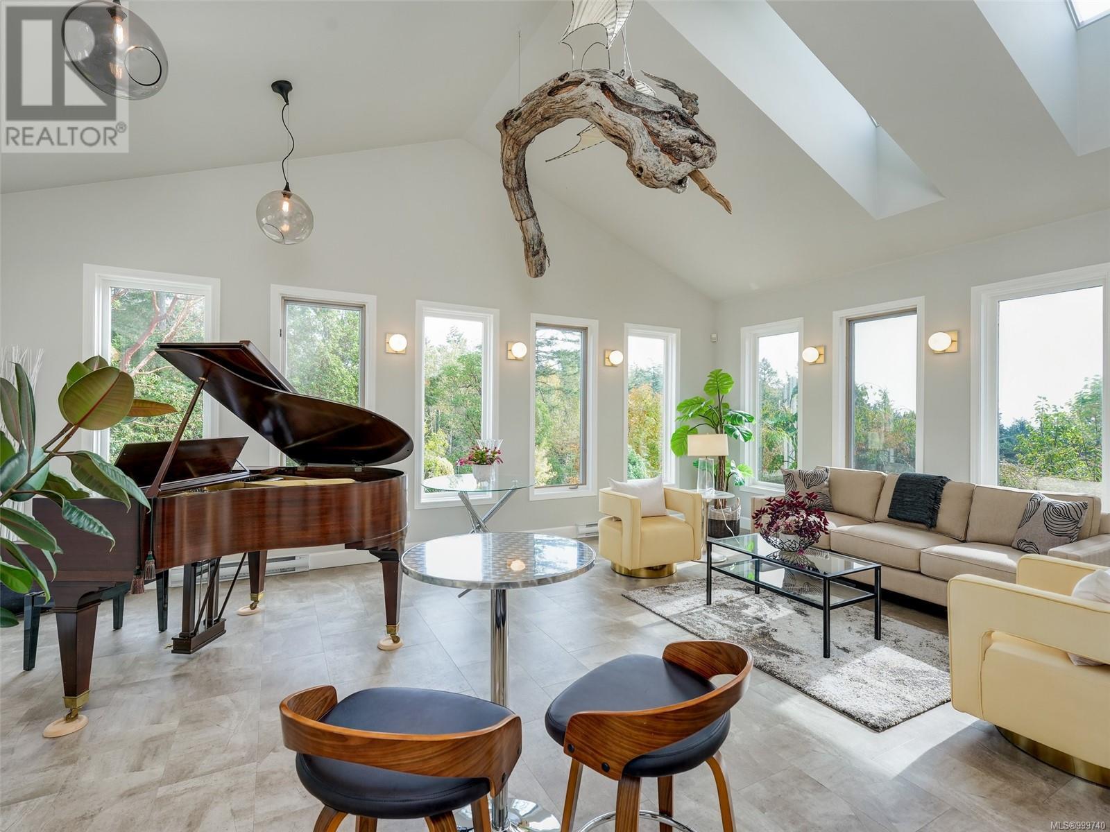 Property at 1345 Readings Dr image 2