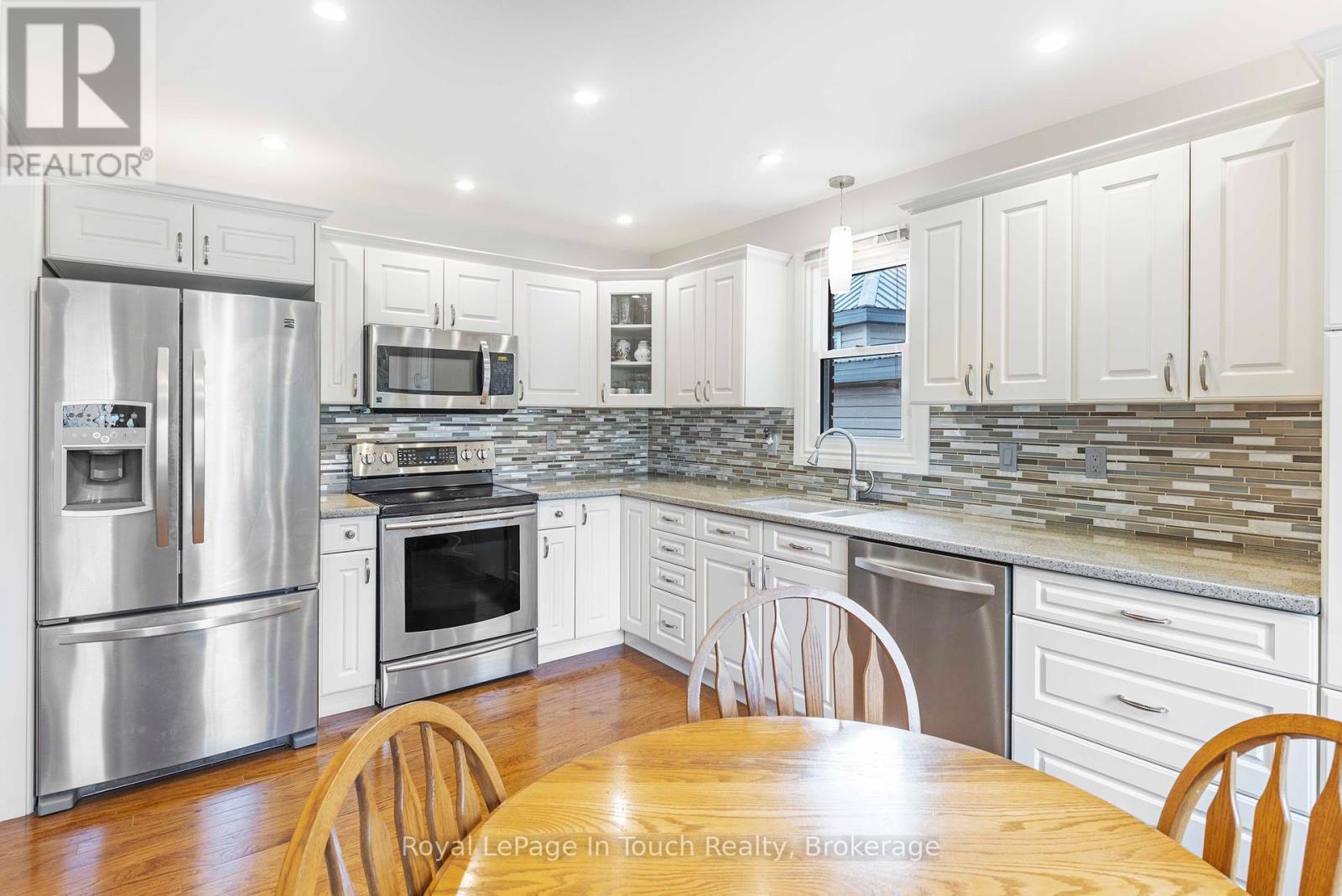 278 Robins Point Road, Tay, Ontario  L0K 2A0 - Photo 6 - S12144969