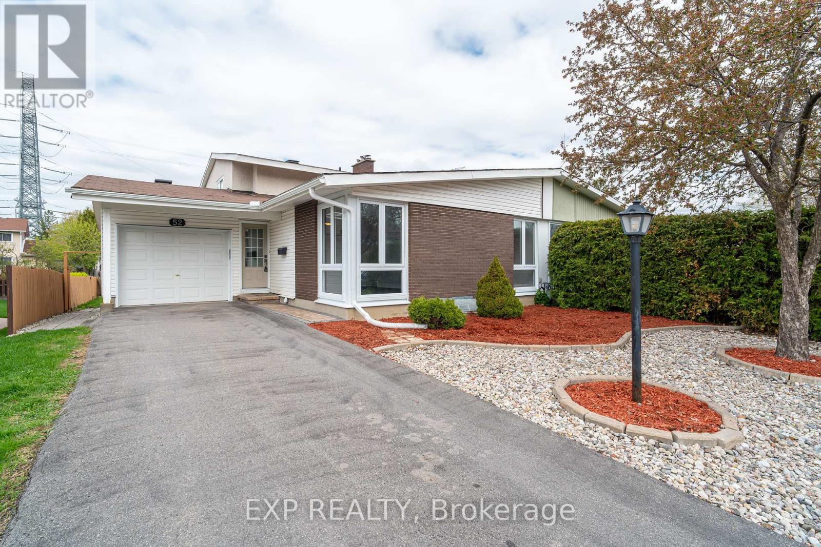 Property at 52 DOWNSVIEW CRESCENT image 1
