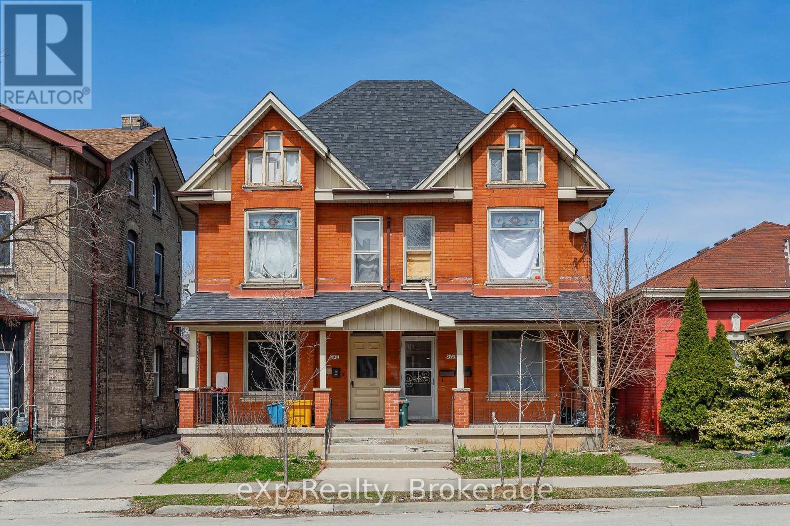 242 DALHOUSIE STREET, Brantford, Ontario