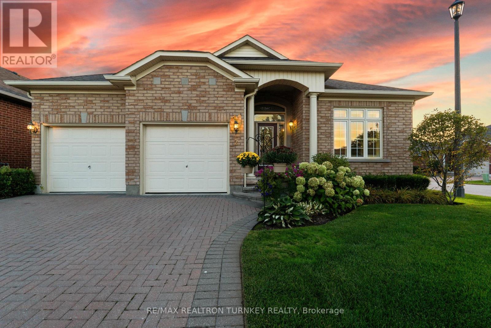 2 Suggs Lane, Whitchurch-Stouffville, Ontario  L4A 0K6 - Photo 50 - N12102730