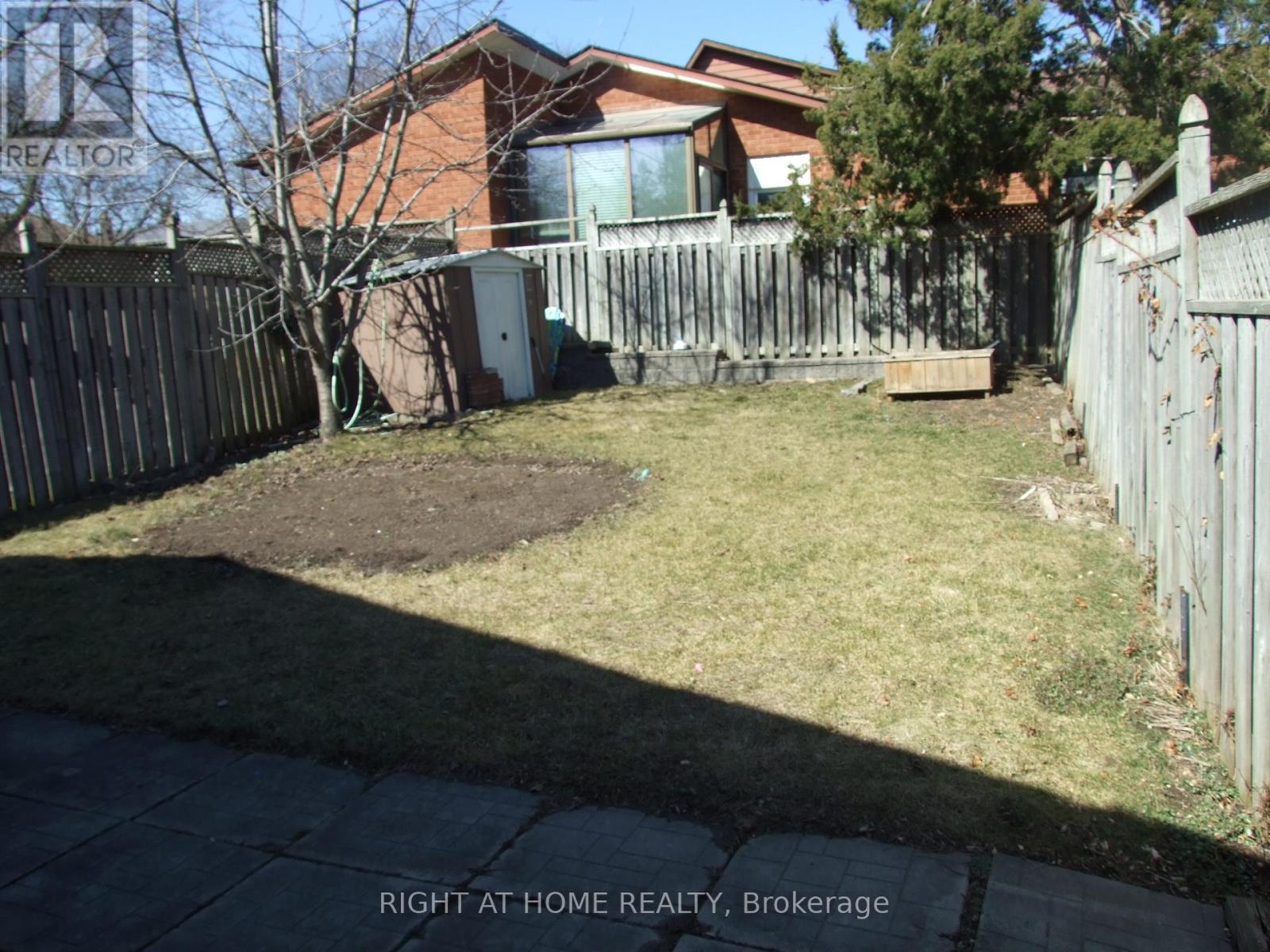 53 Renfield Crescent, Whitby, Ontario  L1P 1B2 - Photo 23 - E12143452