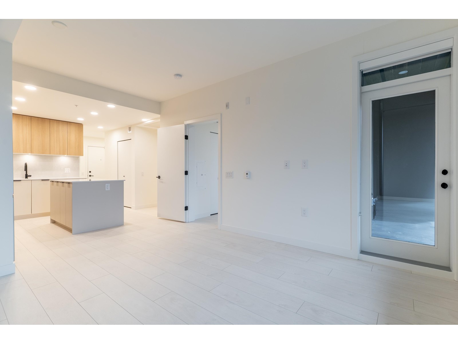 504 13439 94a Avenue, Surrey, British Columbia  V3V 0G9 - Photo 10 - R2970643
