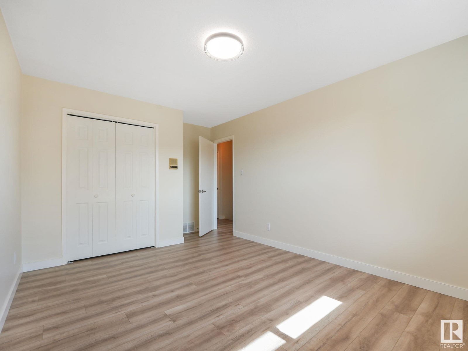 10405 31a Av Nw, Edmonton, Alberta  T6J 2Y4 - Photo 27 - E4436155