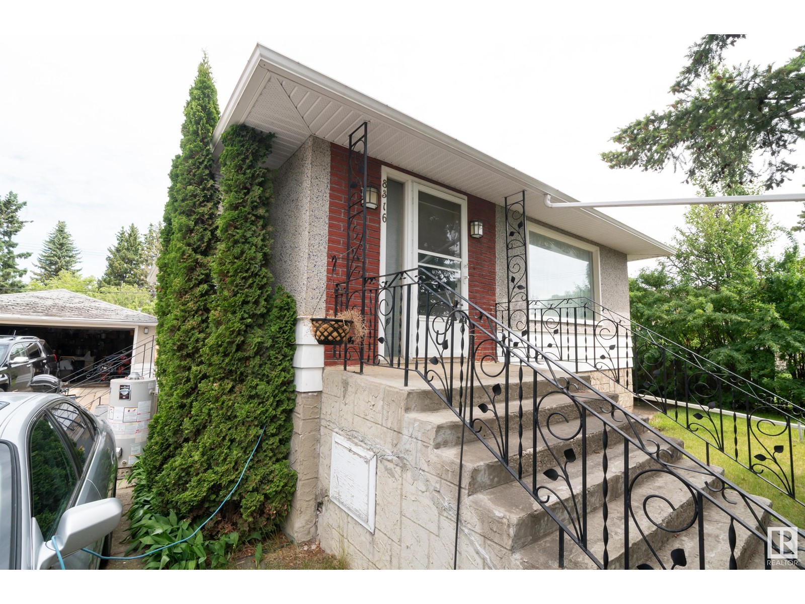 Property at 8316 73 AV NW image 5