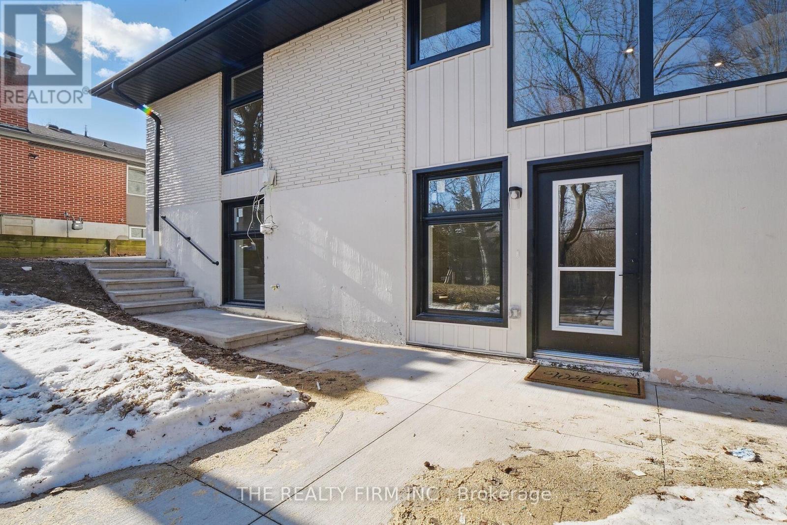 57 Naomee-Lower Level Crescent, London North (North O), Ontario  N6H 3T3 - Photo 2 - X12144928