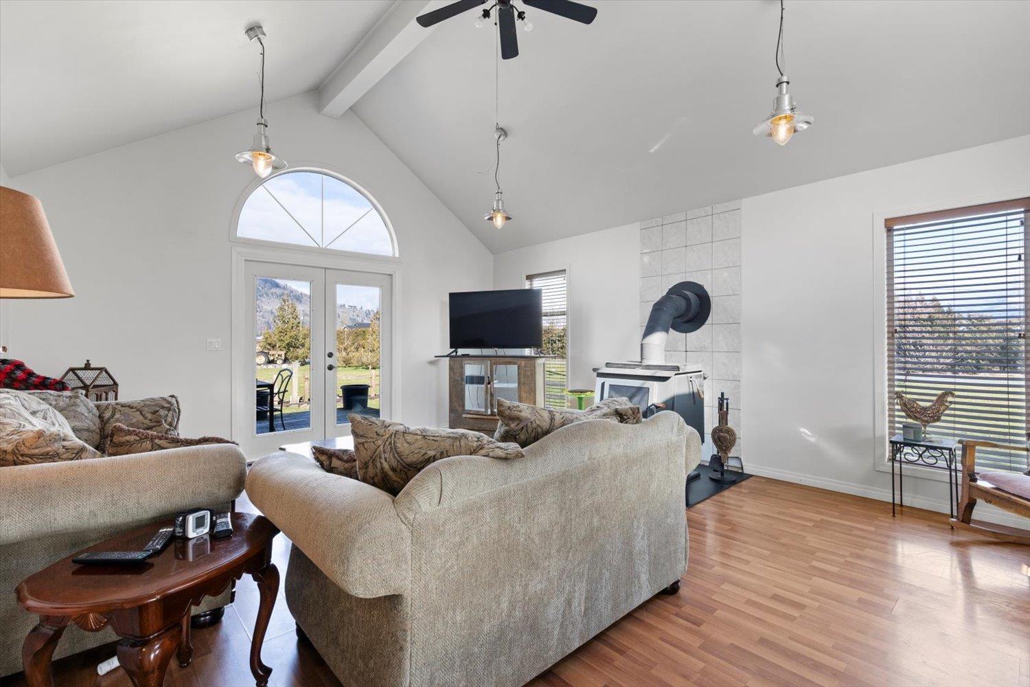 43305 Adams Road, Greendale, Sardis - Greendale, British Columbia  V2R 4L1 - Photo 15 - R3001336