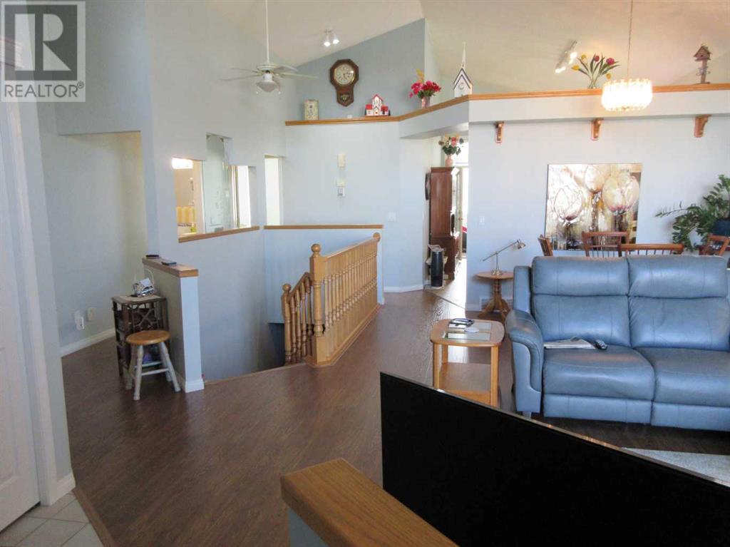 51 Vintage Meadows Place Se, Medicine Hat, Alberta  T1B 4G8 - Photo 8 - A2220550
