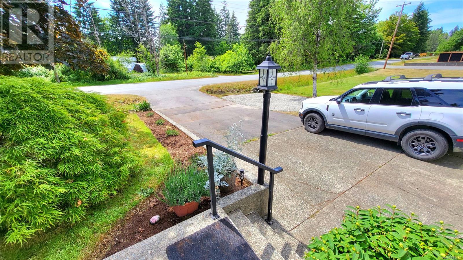 5929 Beaver Creek Rd, Port Alberni, British Columbia  V9Y 7L5 - Photo 2 - 988170