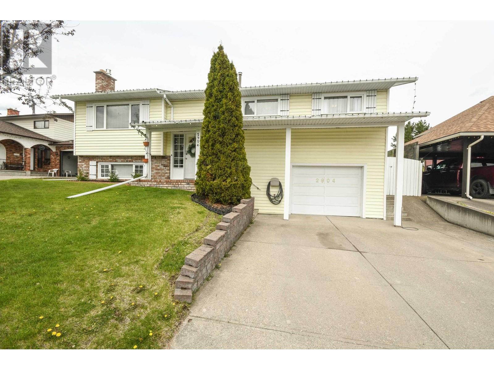 Property at 2904 CHRISTOPHER CRESCENT image 1