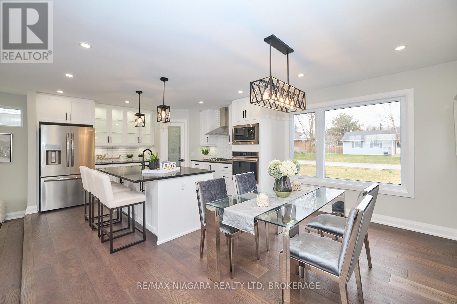 Property at 3873 GLENVIEW DRIVE image 4