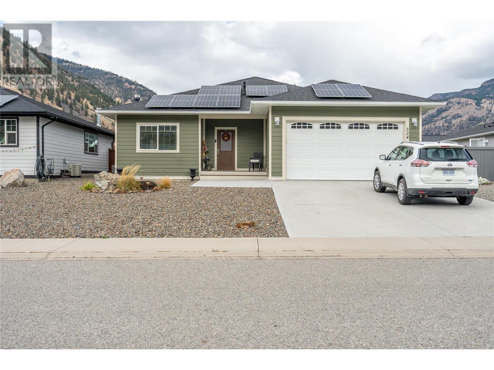 324 K VIEW Crescent, Keremeos, British Columbia