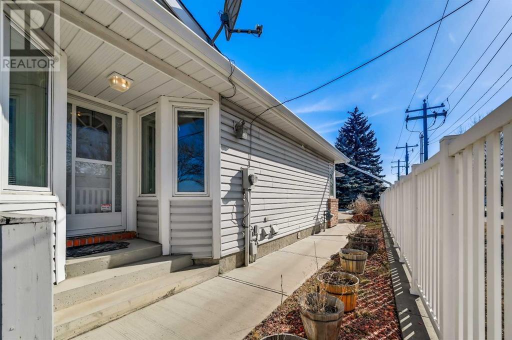 Property at 36 Bow Landing NW image 4