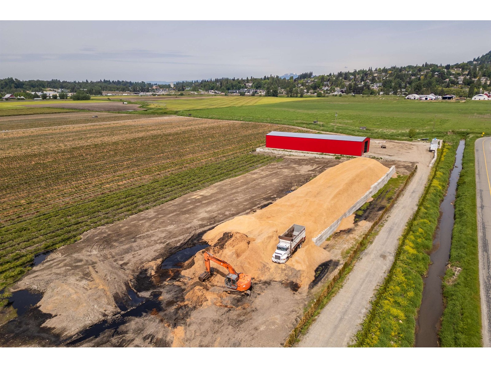 1245 Angus Campbell Road, Abbotsford, British Columbia  V3G 2G4 - Photo 3 - R2999838