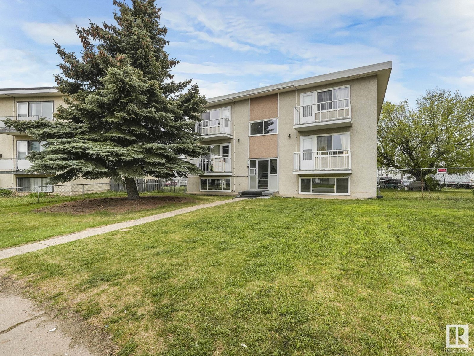 Property at #5 6715 131A AV NW image 3