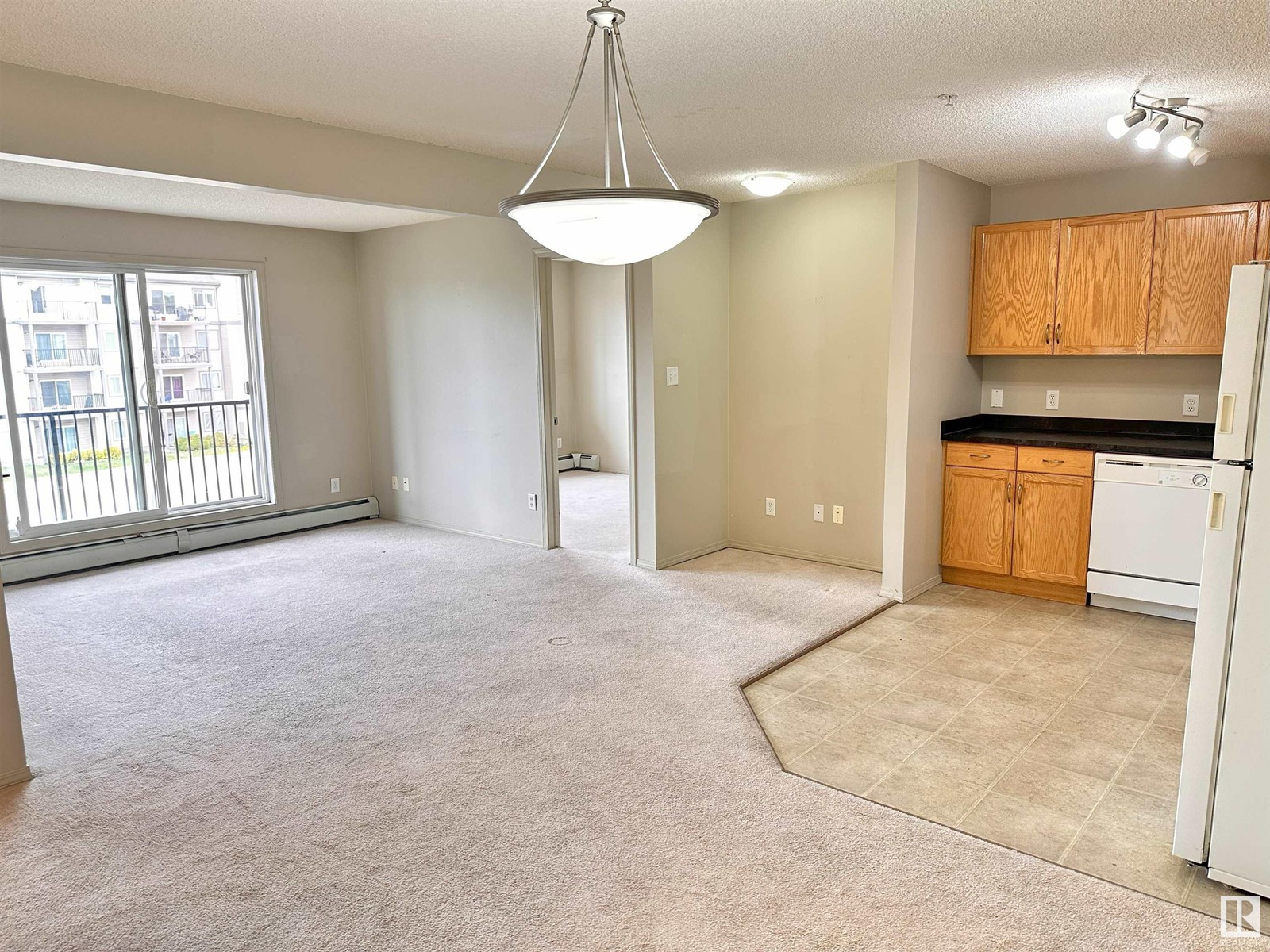 Property at #317 309 CLAREVIEW STATION DR NW image 5