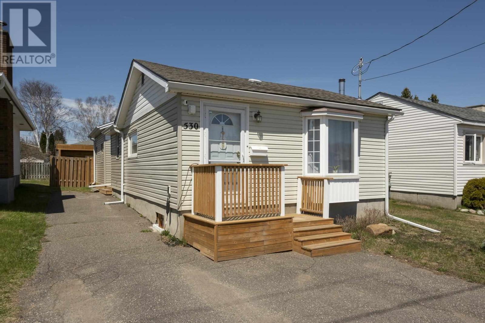 Property at 530 Strand AVE image 4