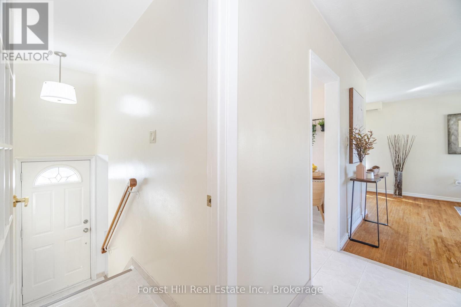 16 Bethwin Place, Toronto (Willowridge-Martingrove-Richview), Ontario  M9R 2C4 - Photo 24 - W12145089